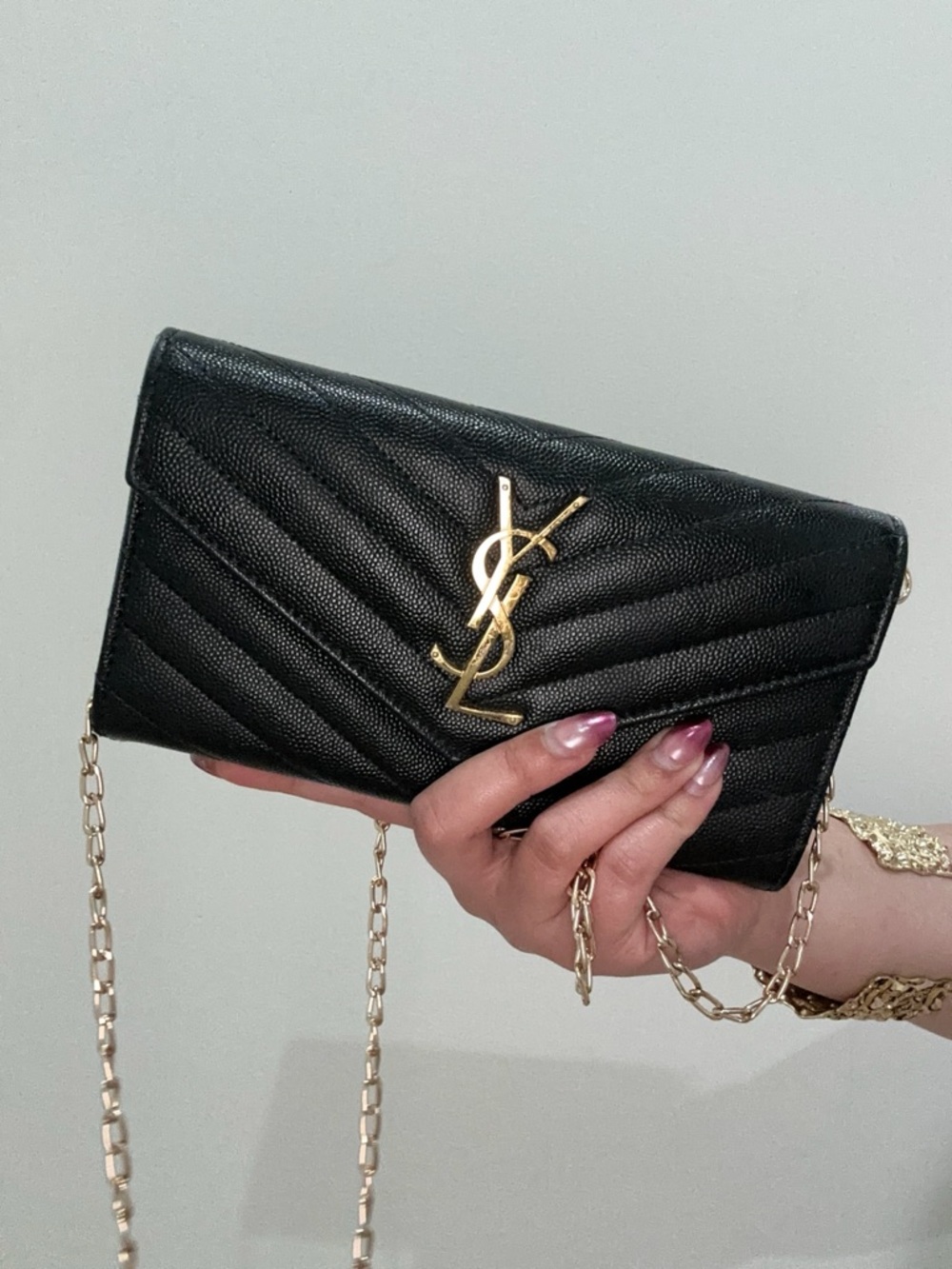 Black Yves Saint Laurent cassandre long flap wallet on chain gold - Picture 5 of 17